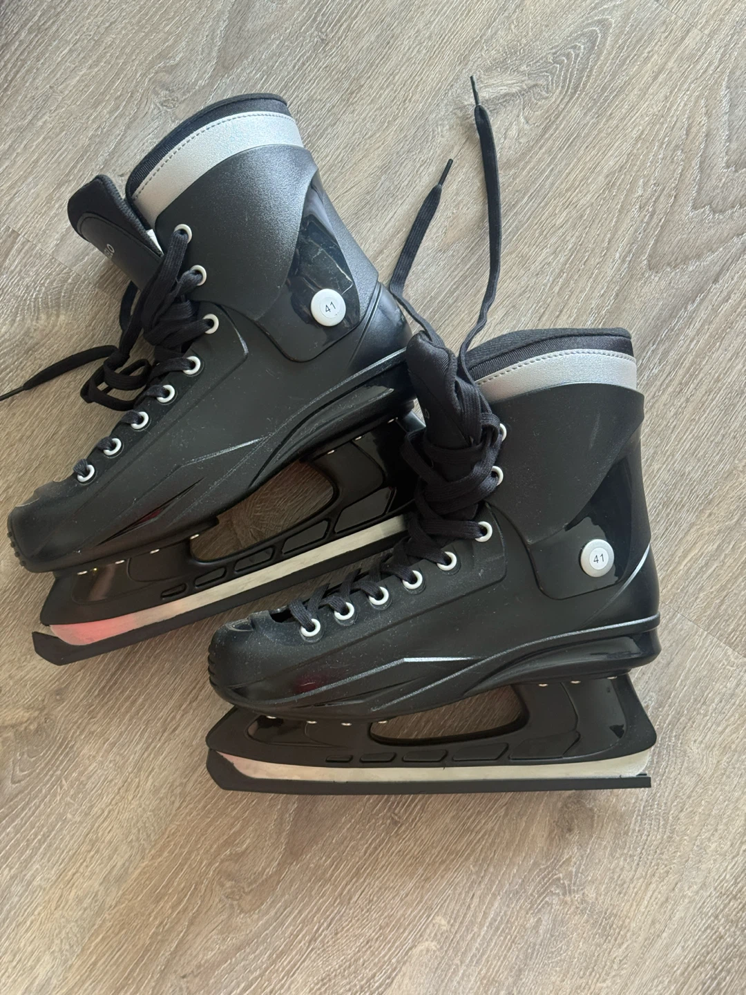 Ice skates (barely used) - photo 4