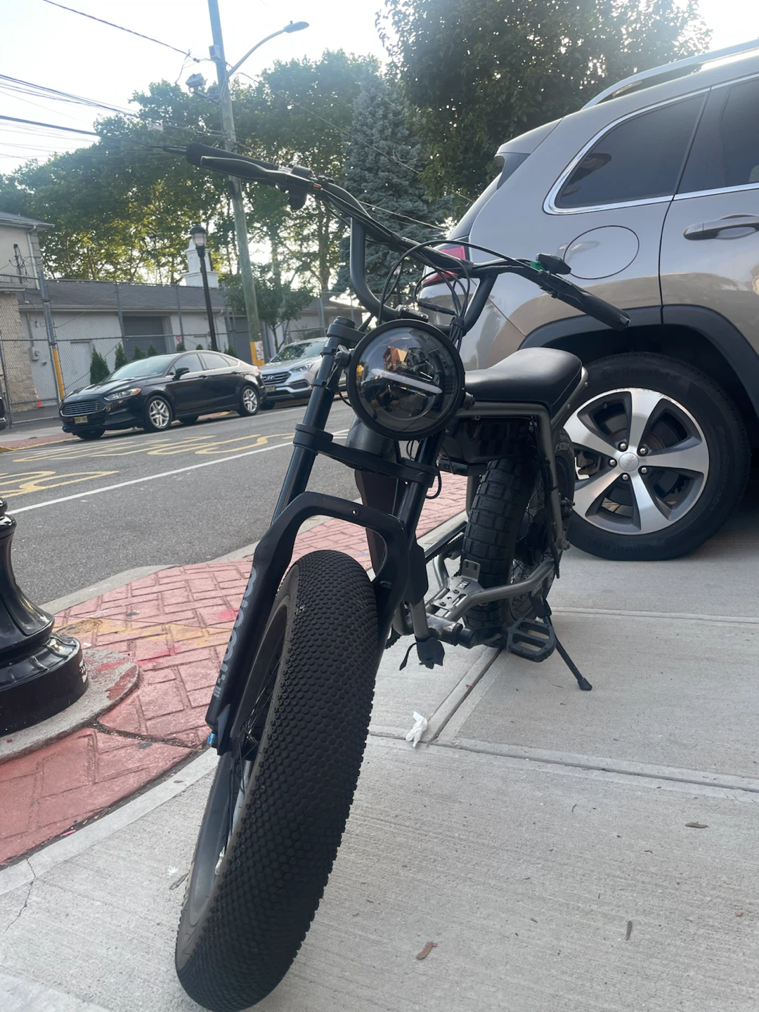 Super73 ZX Electric Bike  (Brand New Tires!) - photo 2