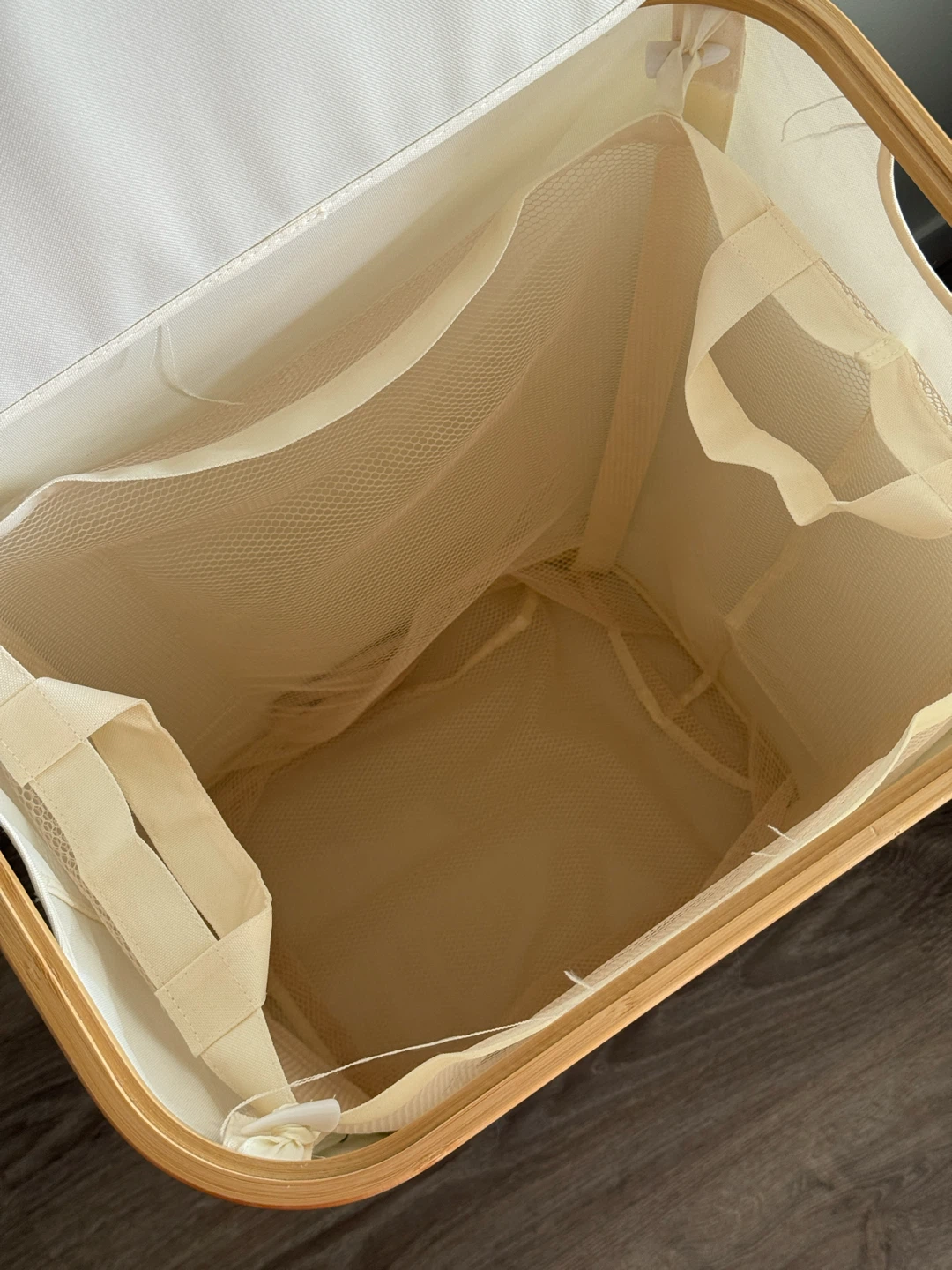 Laundry hamper (barely used) - photo 2
