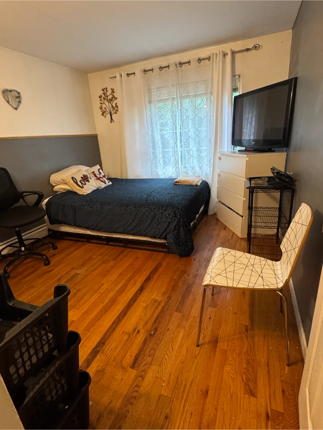 Private room for rent - photo 2