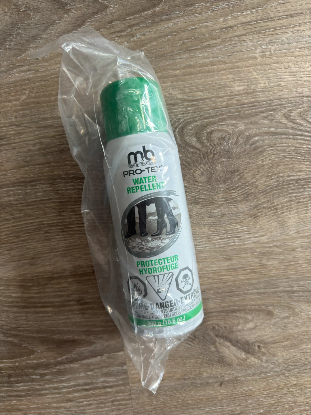 Water repellent spray (brand new)