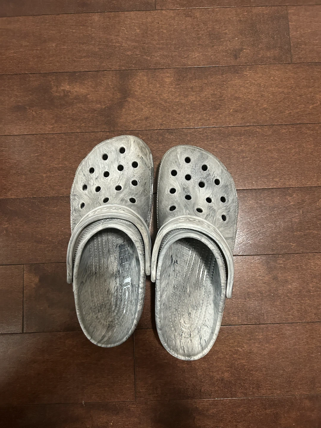 Crocs Classic Marbled Clogs - Grey/White