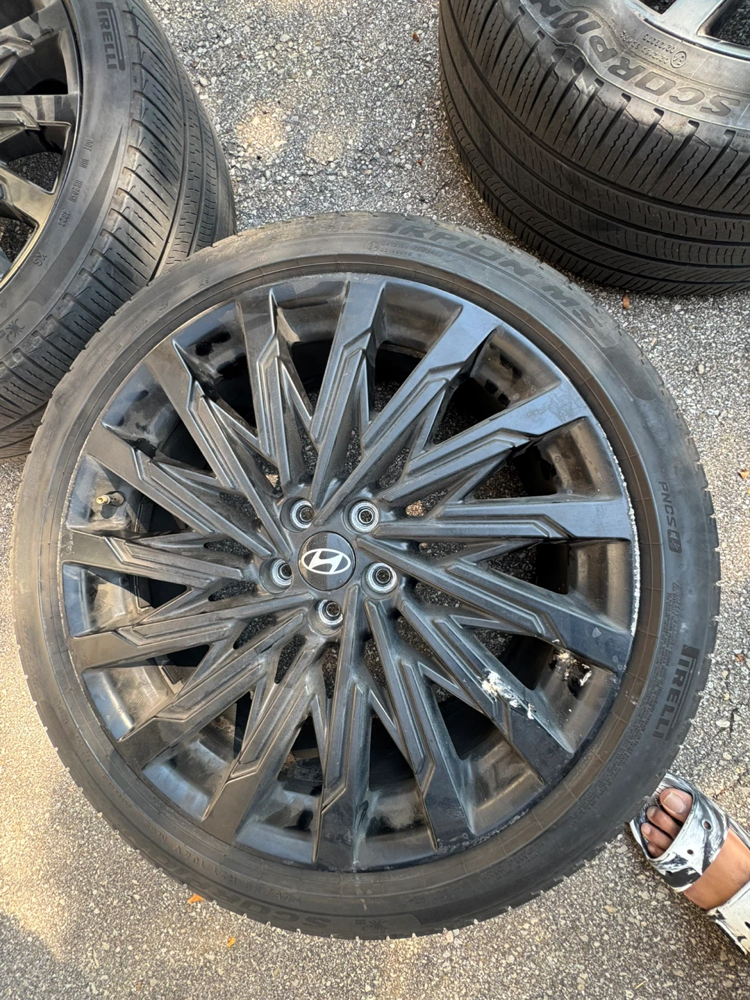 Set of 4 Pirelli Scorpion Tires with Hyundai Rims - photo 3