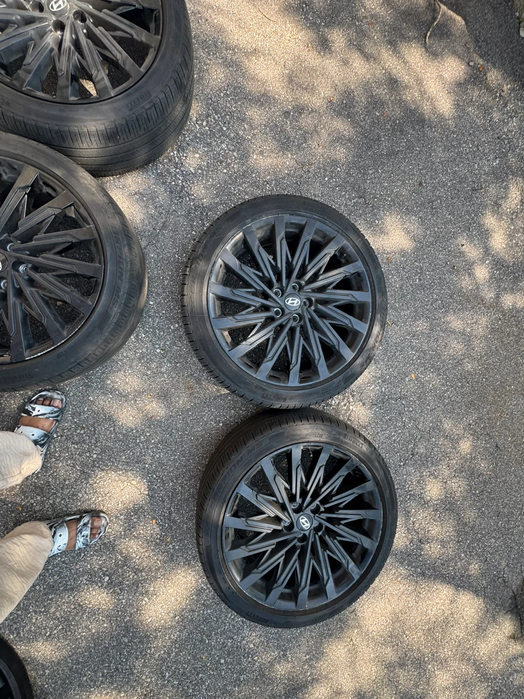 Set of 4 Pirelli Scorpion Tires with Hyundai Rims - photo 2