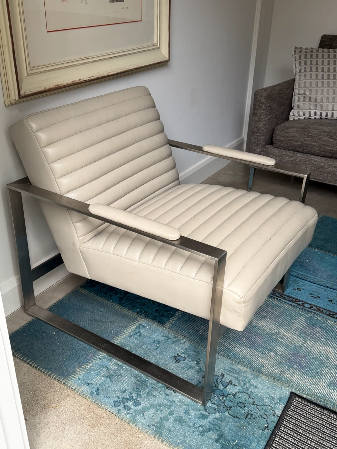 Cream Leather Armchair with Metal Frame - photo 4