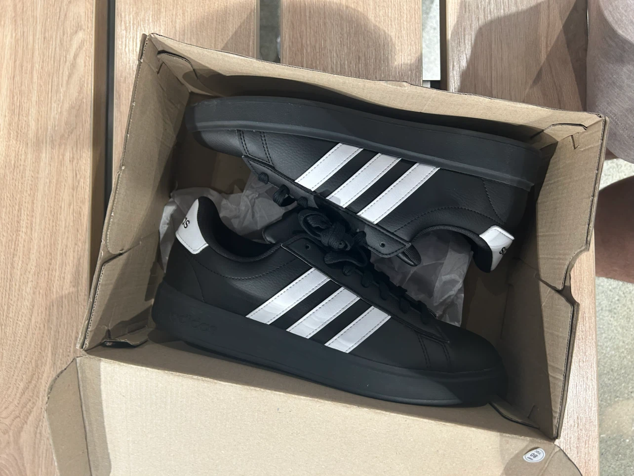Adidas VS Pace 2.0 – Black/White – Brand New – Sizes 7–10