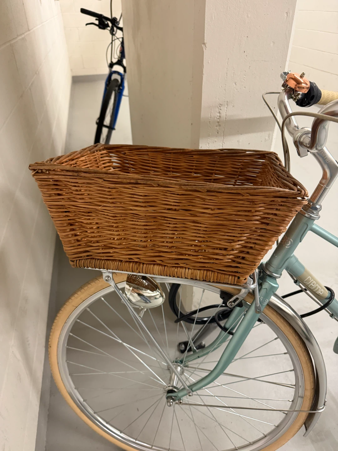 Move out Sale Creme cycle Light Blue Cruiser Bike - photo 4
