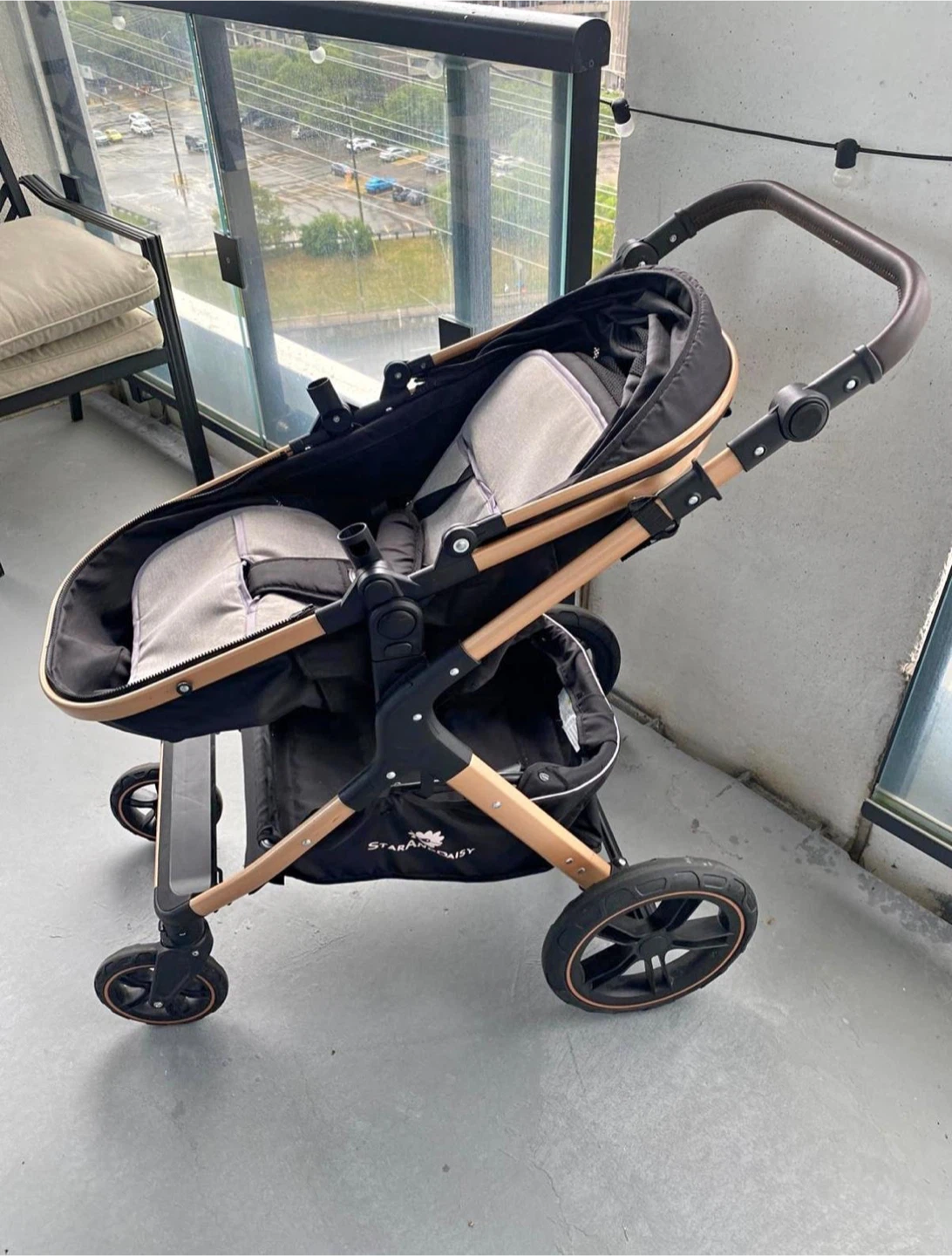Star and Daisy Stroller