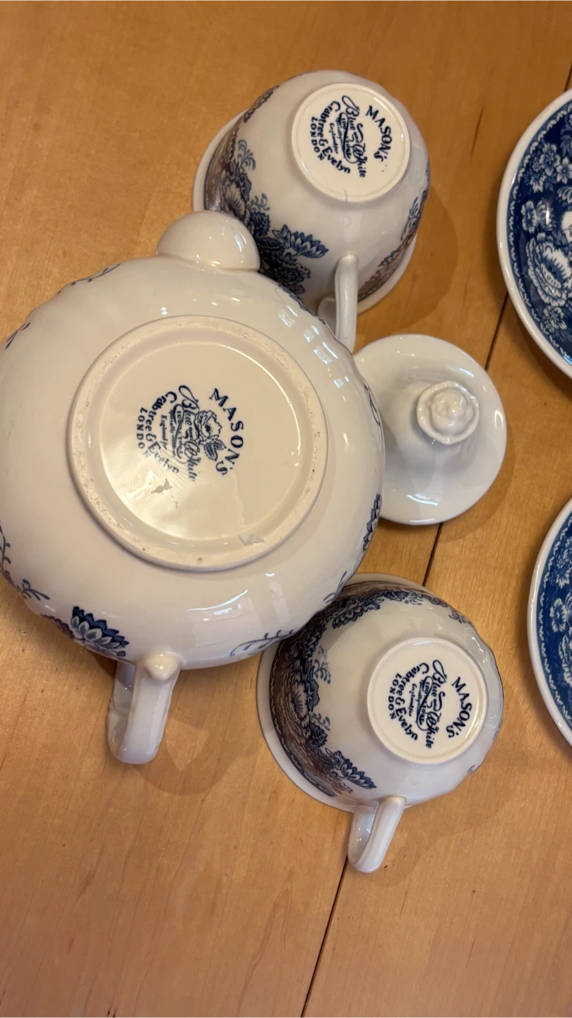 Crabtree & Evelyn Mason Teapot & Cup Set - photo 3