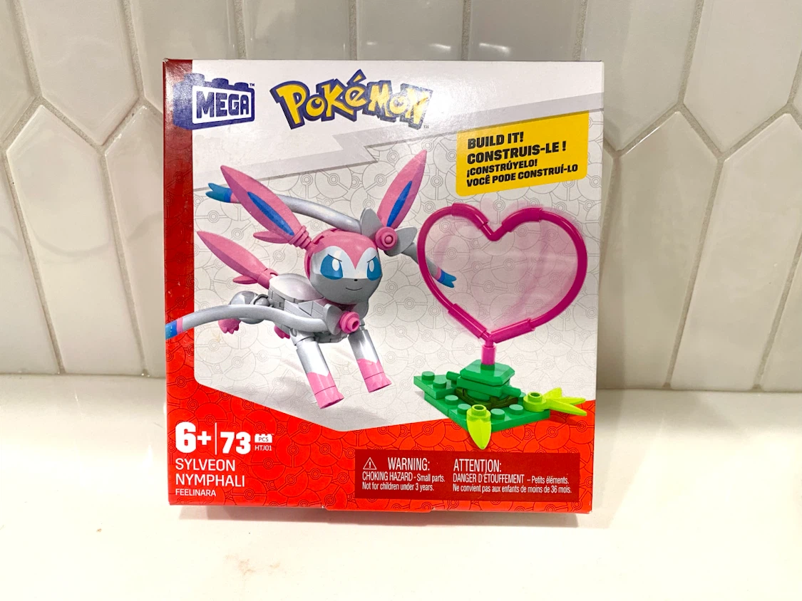 Mega Pokémon Sylveon Building Set