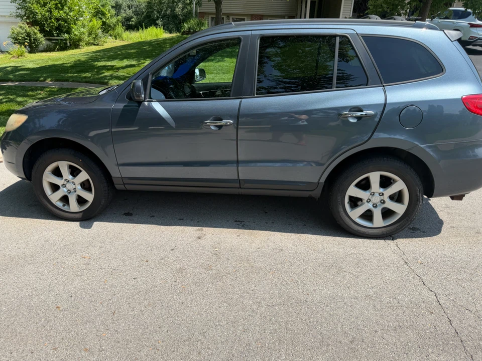 2009 Hyundai Santa Fe Limited SUV - photo 4