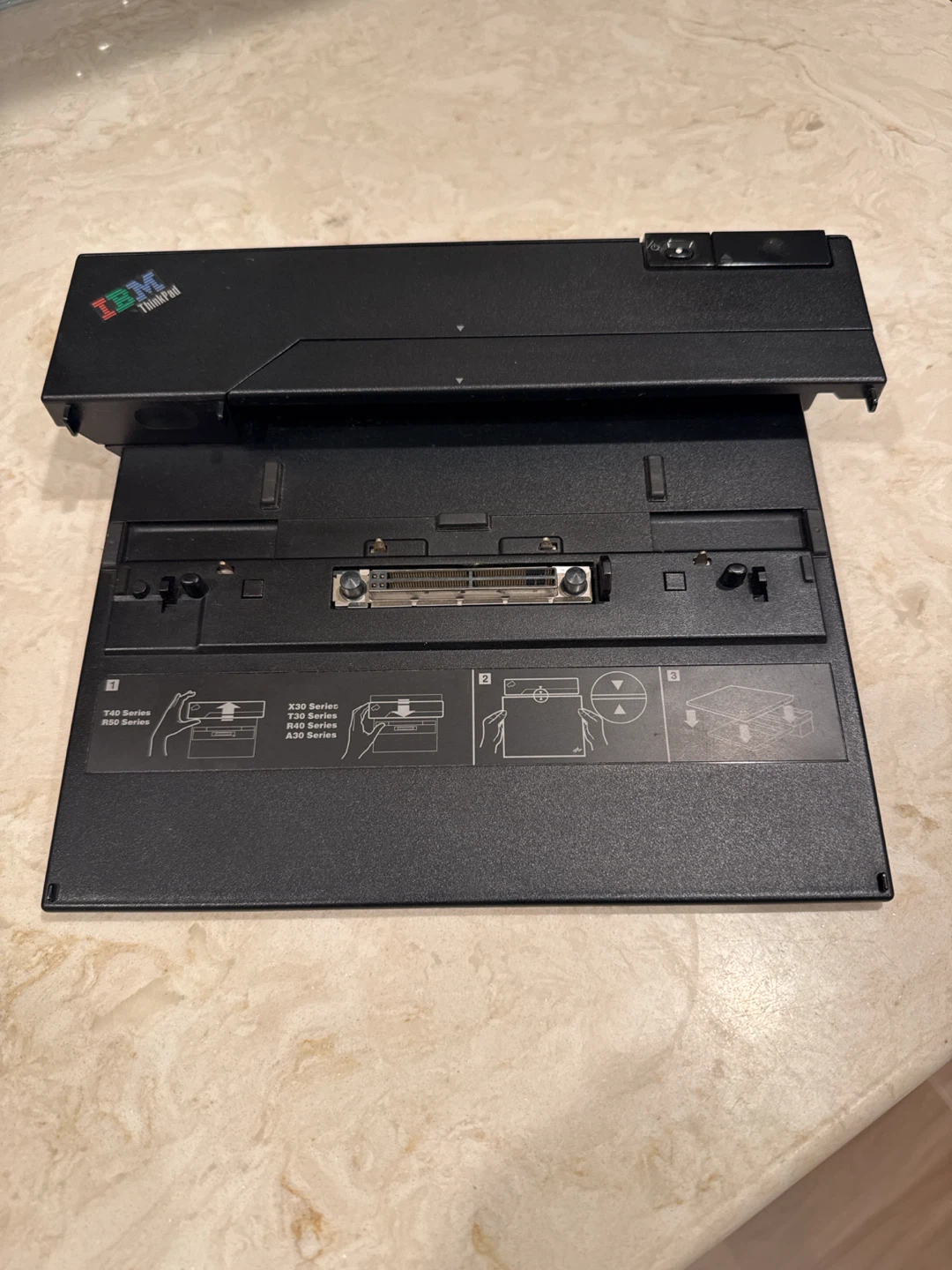 IBM ThinkPad Docking Station for T/R/A/X Series Laptops