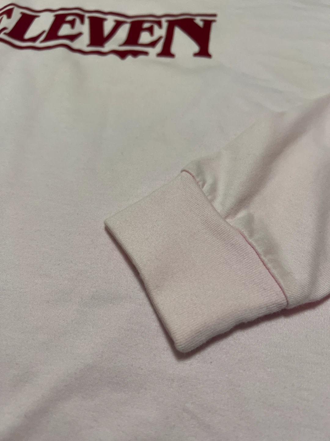 Stranger Things Eleven Pink Hoodie Size M - photo 4