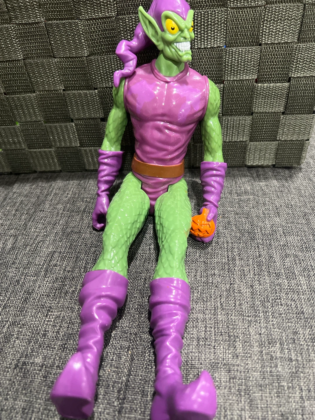Green Goblin Action Figure with Pumpkin Bomb - photo 2