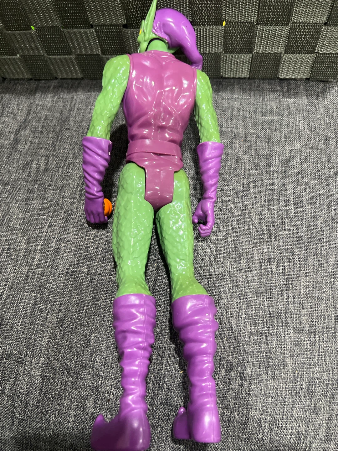 Green Goblin Action Figure with Pumpkin Bomb - photo 3
