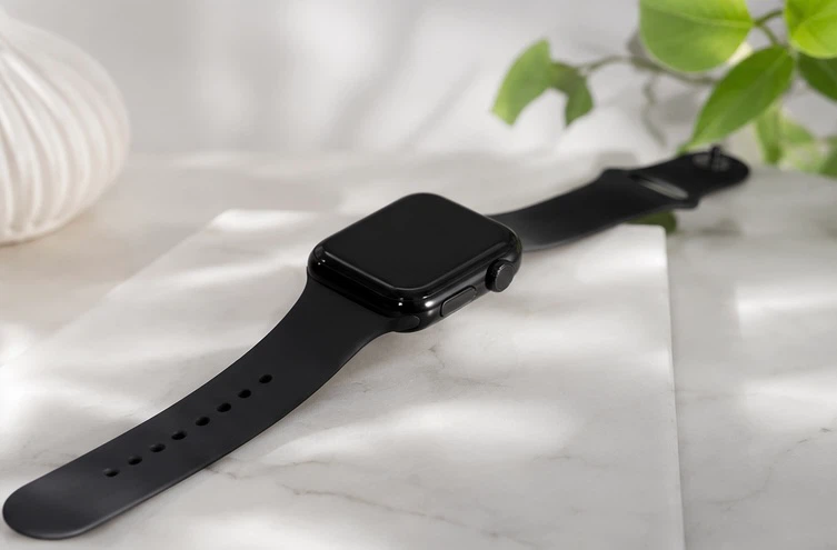 Apple Watch – Black | Excellent Condition | Fully Functional - photo 2