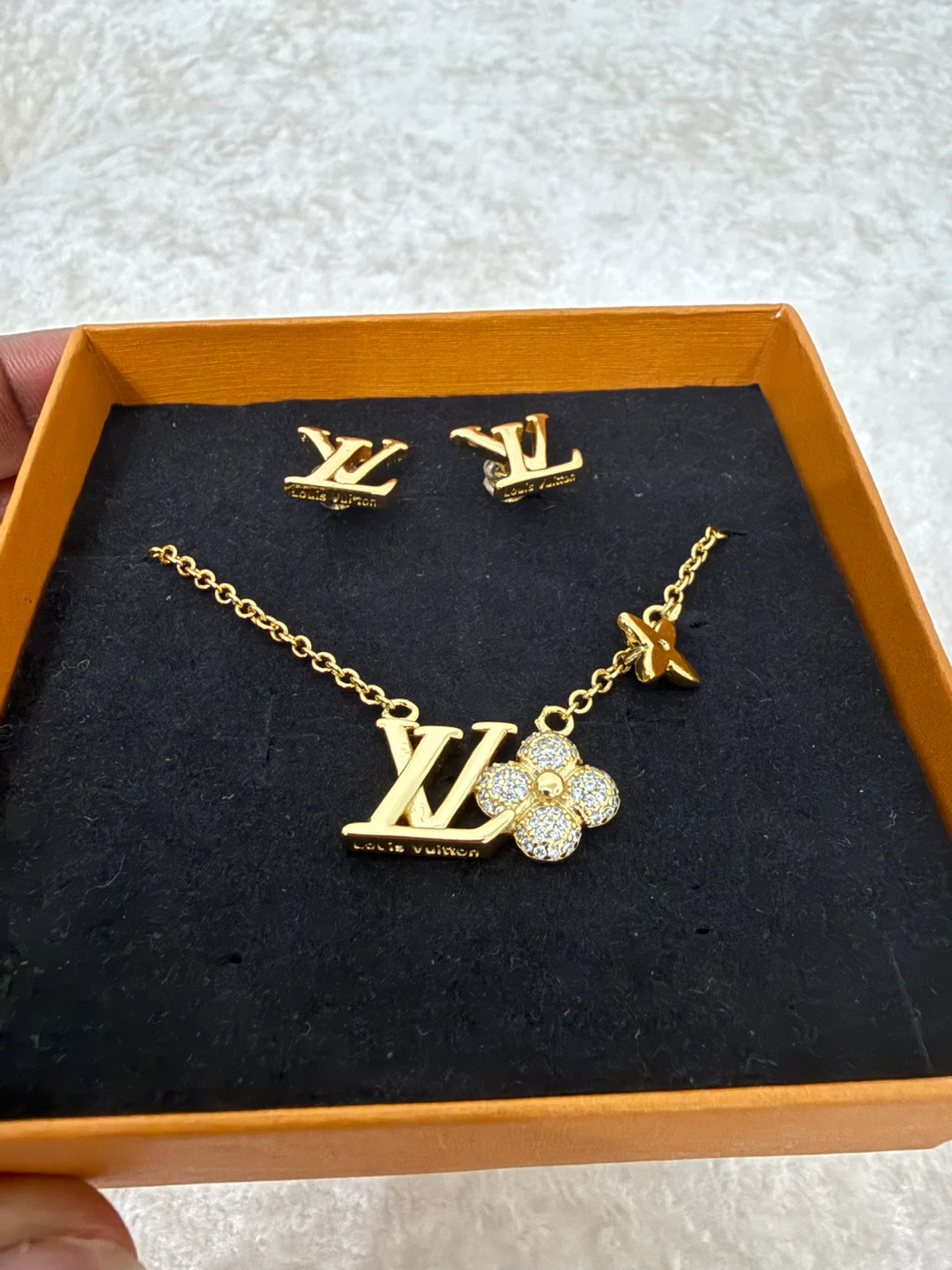 Luxury Necklace and Earrings Set - photo 2