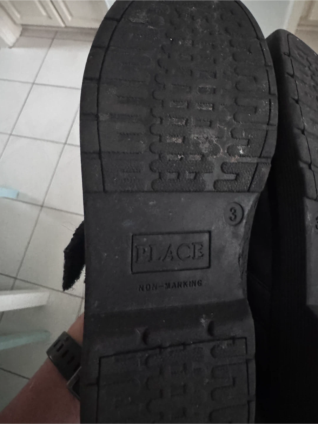 The Children's Place Black Mary Jane Shoes Size 3 - photo 2