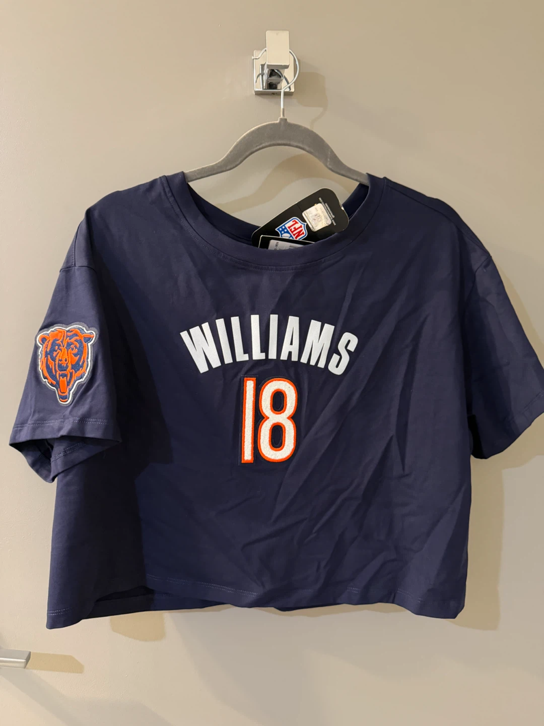 NWT! Chicago Bears Williams #18 NFL Cropped T-Shirt