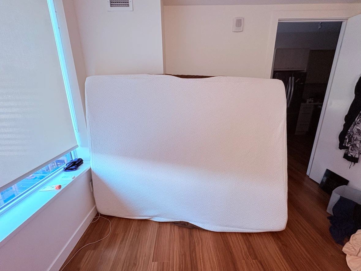 Cool-dream Gel Mattress QUEEN- no pets, smoking, spills