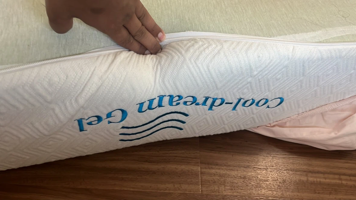 Cool-dream Gel Mattress QUEEN- no pets, smoking, spills - photo 2