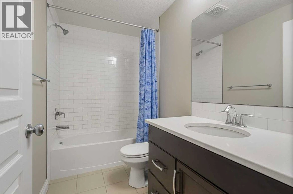2-bed, 1-bath basement (1,300 sqft) for rent - photo 4