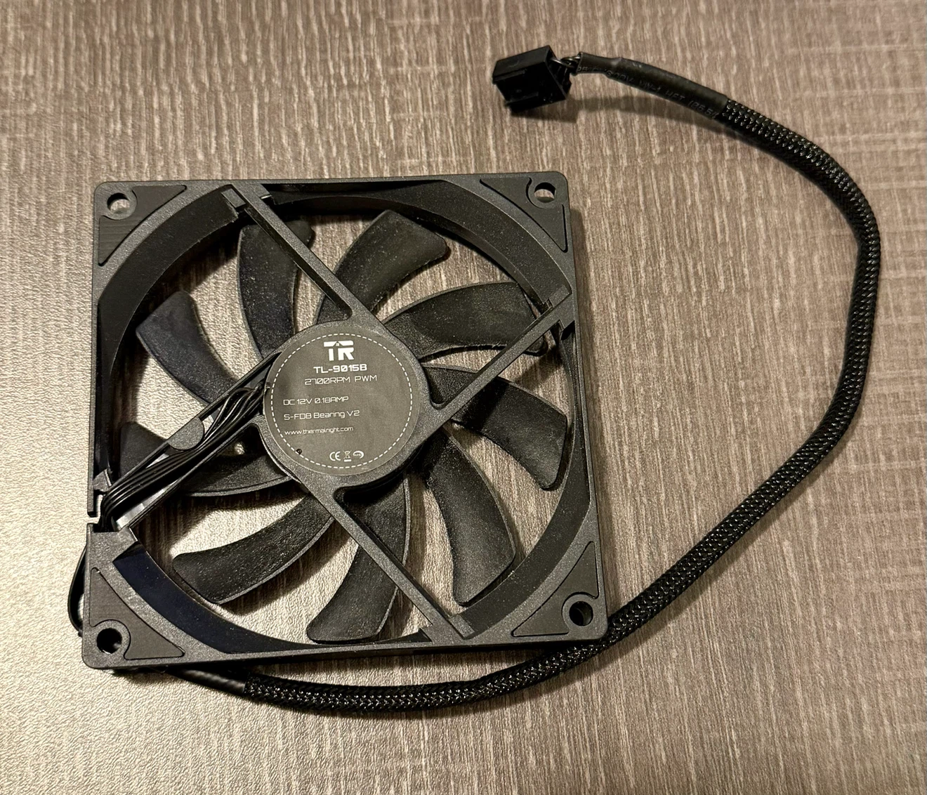 Thermalright TL-9015B 92mm PWM Fan - photo 2