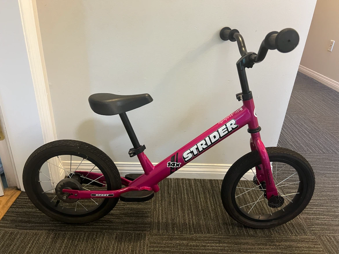 Strider 14x Sport Balance Bike Pink