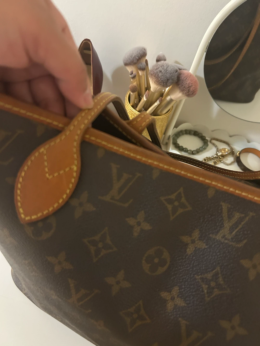 Louis Vuitton Neverfull Tote Bag - photo 4