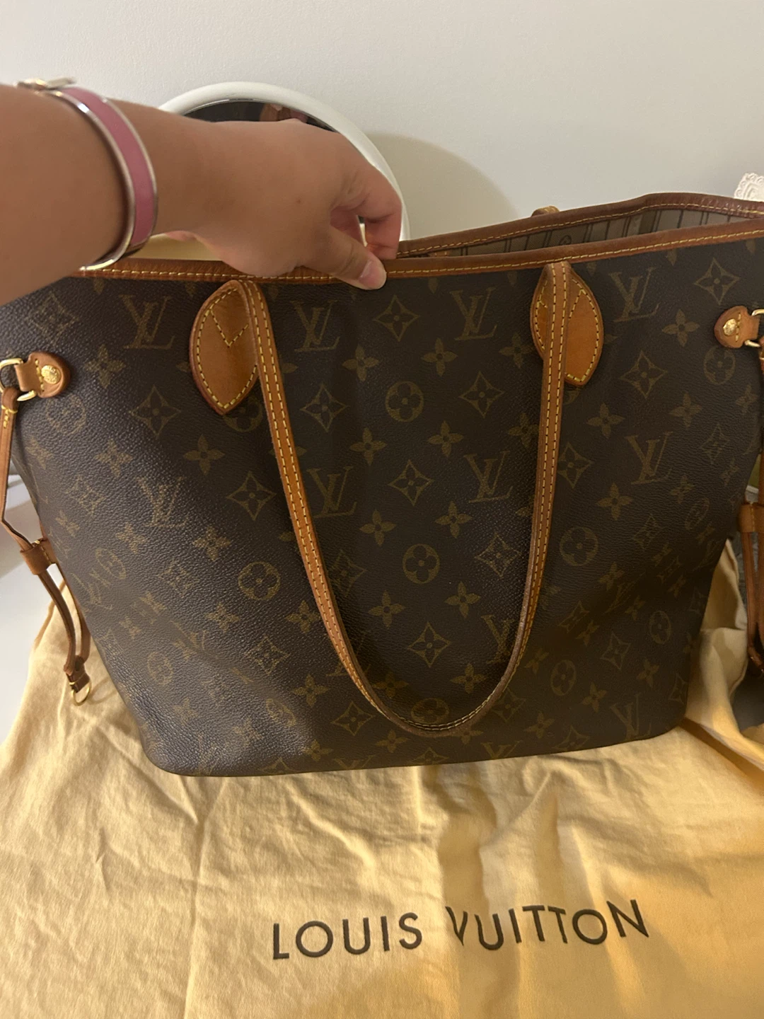 Louis Vuitton Neverfull Tote Bag - photo 5