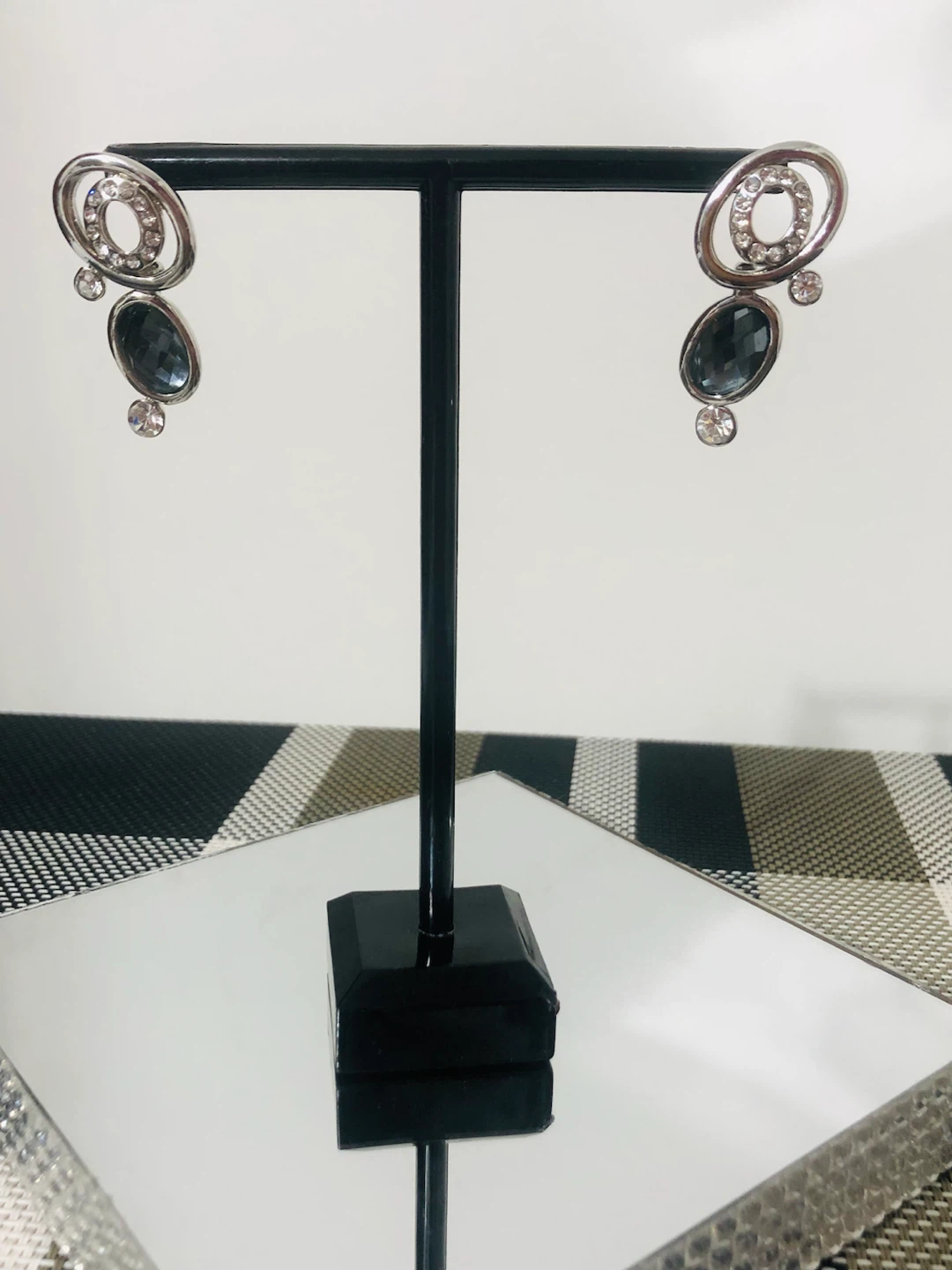 Oval Stud Earrings with Black Stones