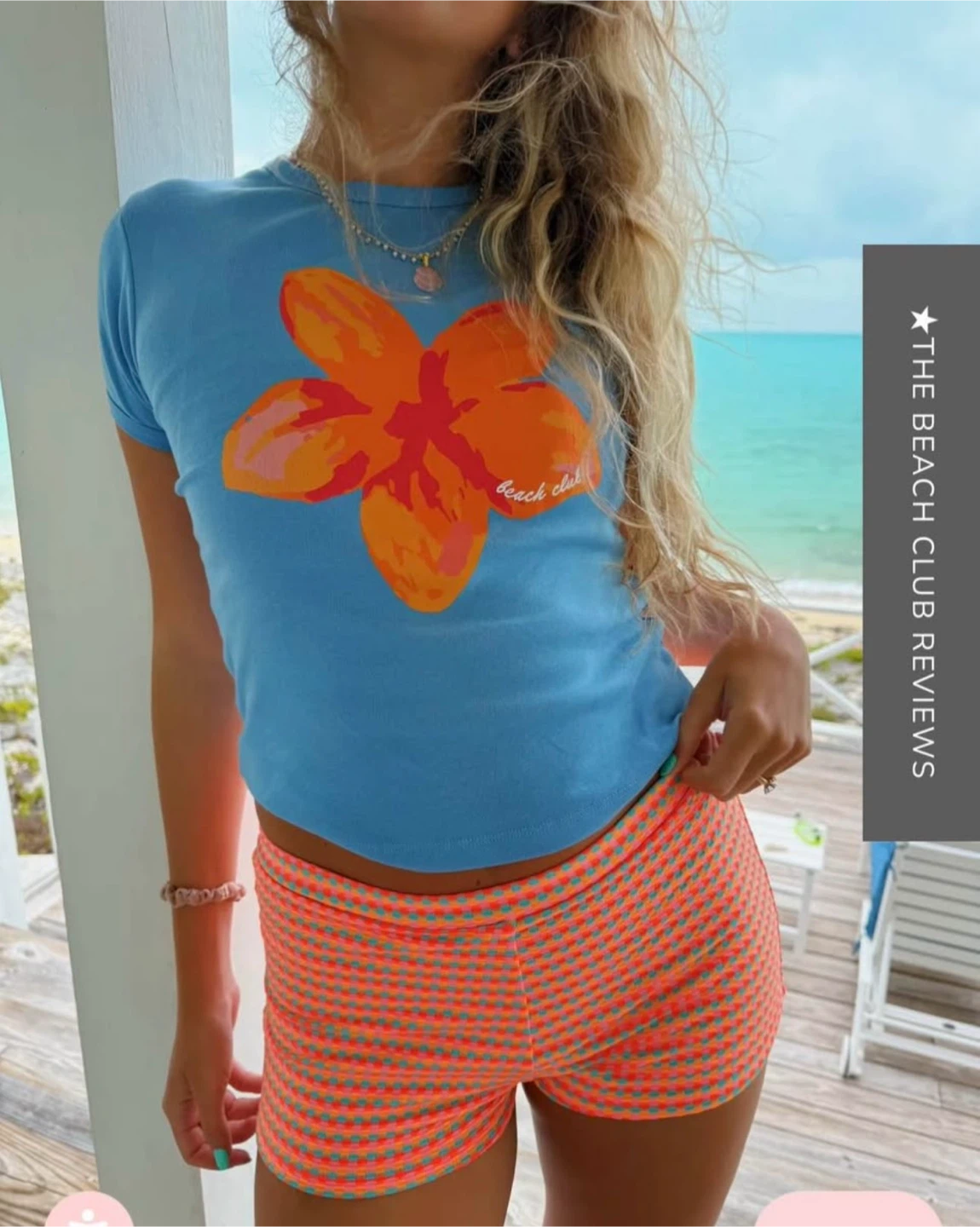 Women the beach club size small tags on