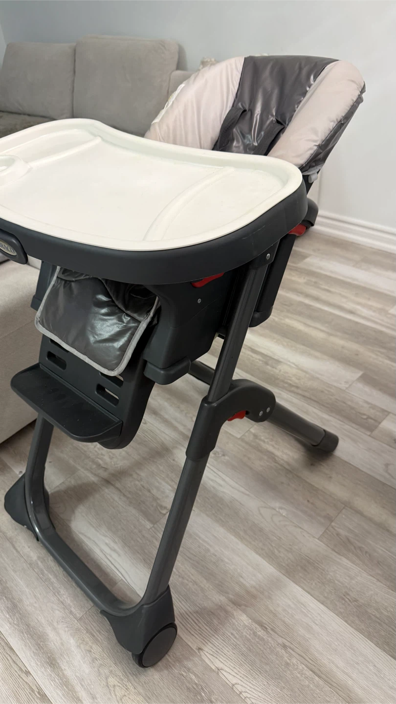 Graco High Chair - photo 2