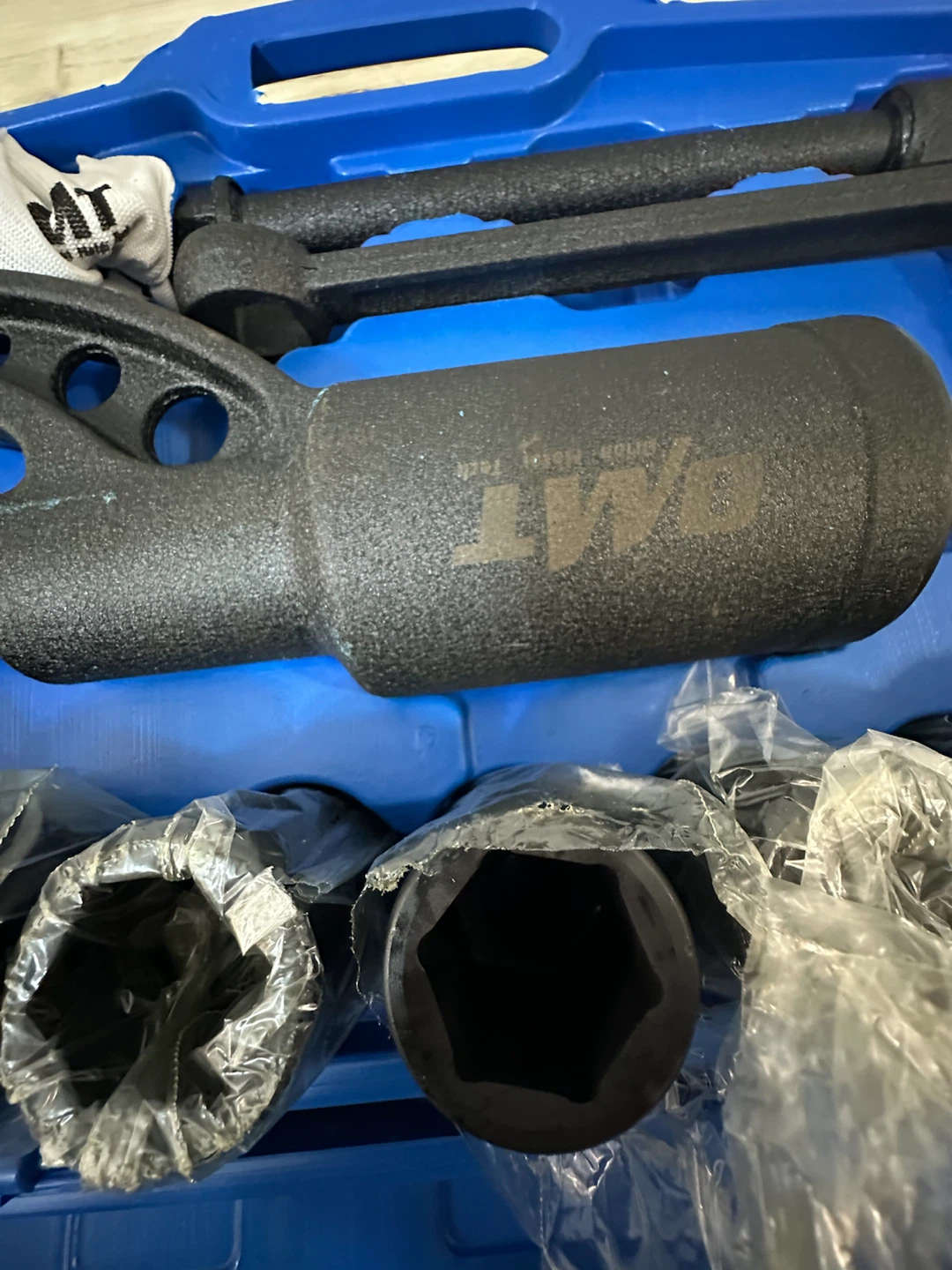 DMT Heavy Duty Torque Multiplier Wrench Set - photo 2