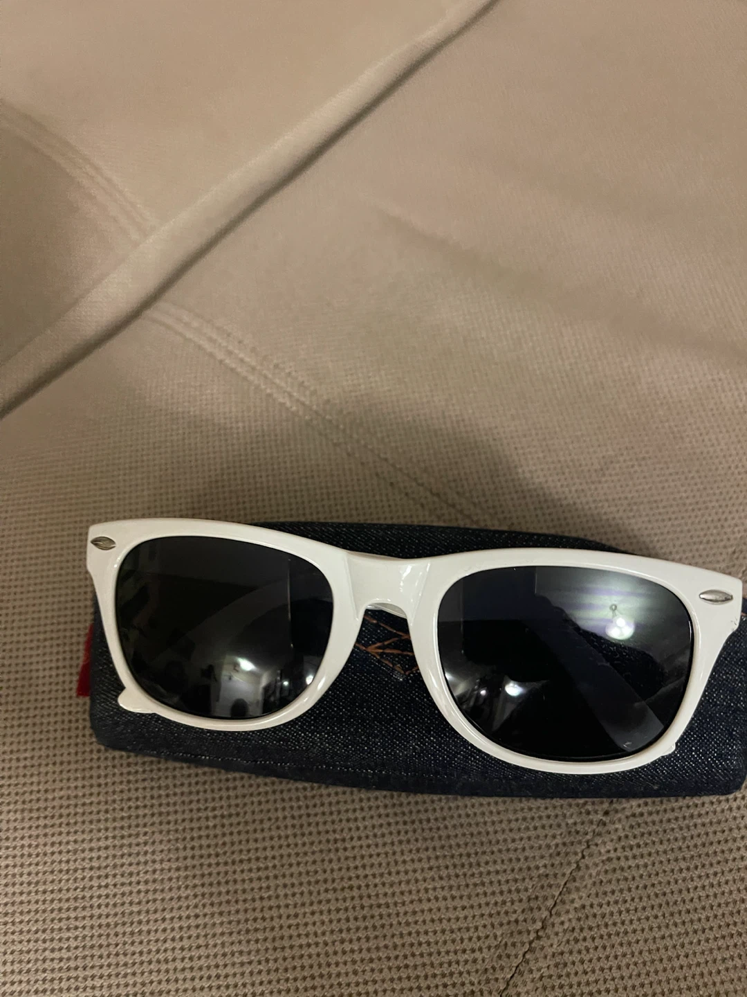 White 'Bride' Sunglasses - photo 2