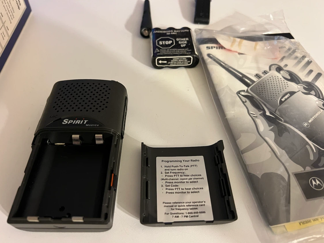 Motorola Spirit MU21CV Professional Two-Way Radio - photo 4