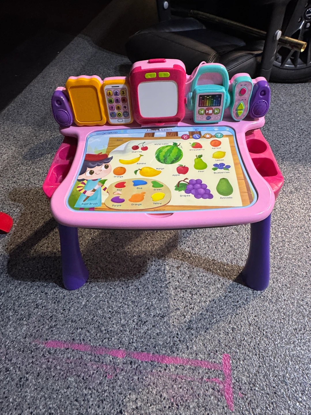 Kids Learning Easel with Chalkboard and Activity Station
