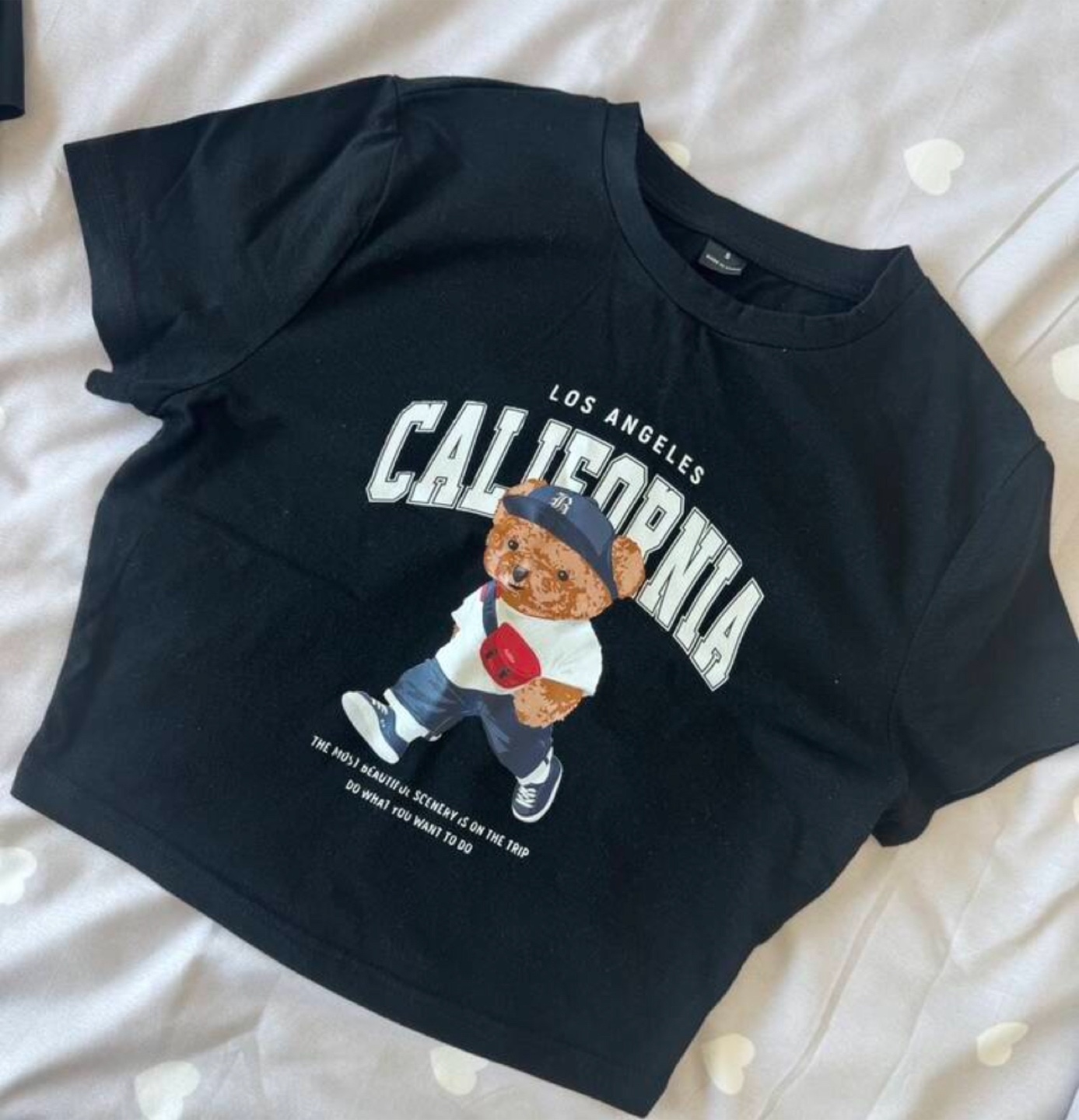 Black Bear Graphic T-Shirt small