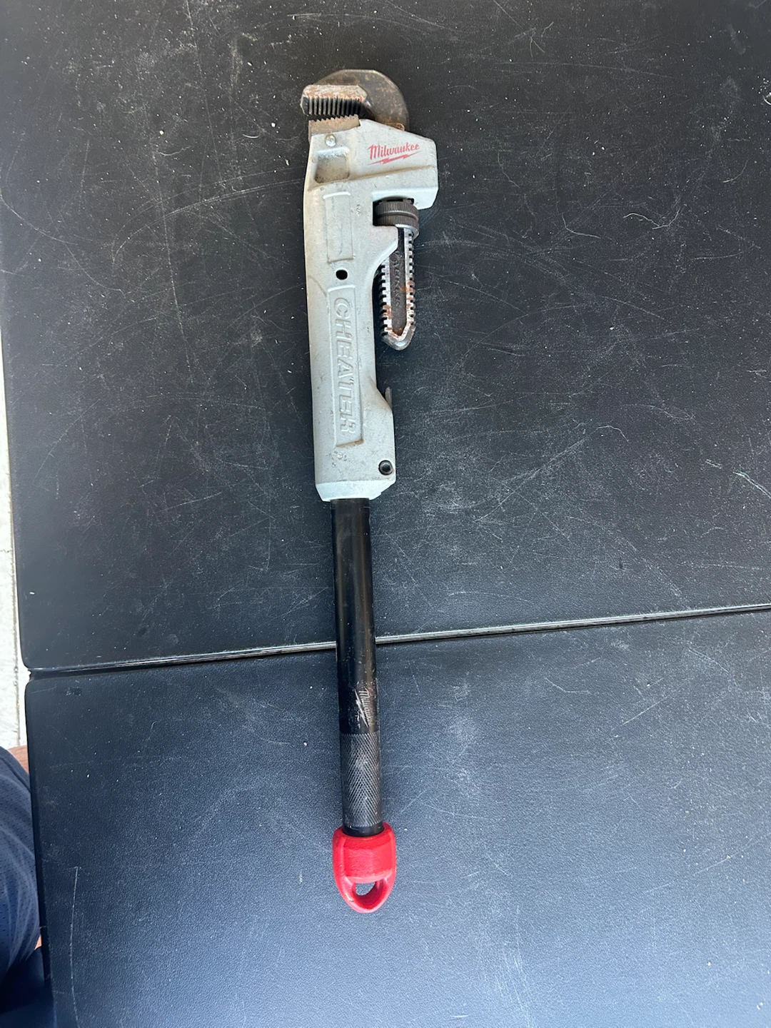 Milwaukee Cheater Pipe Wrench - photo 5