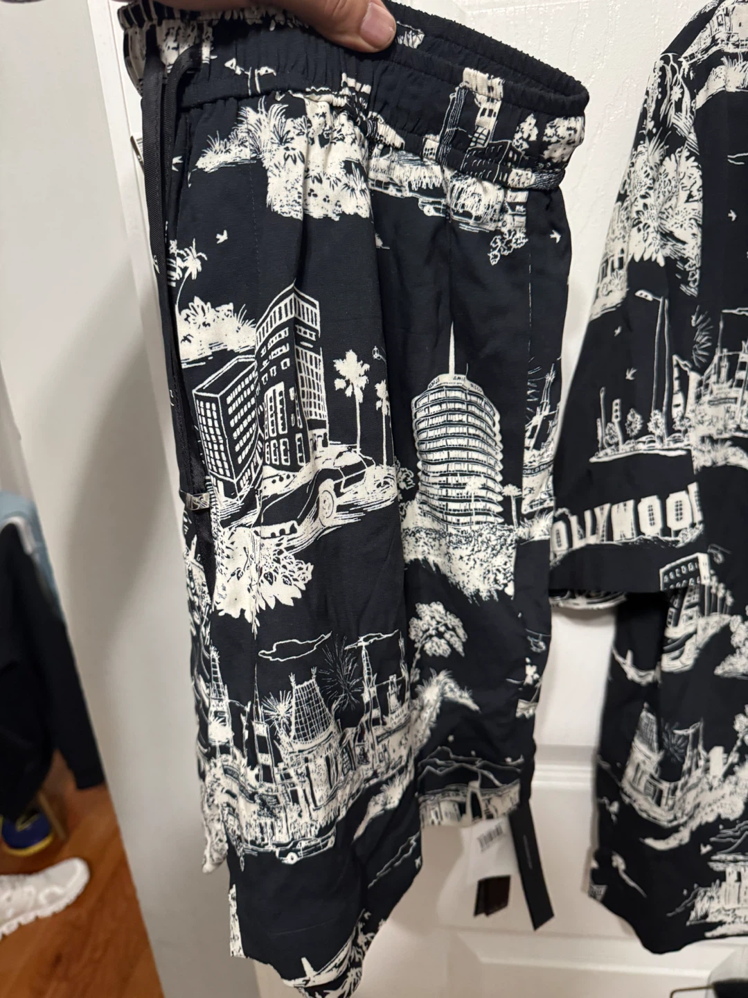 AMIRI Black Hollywood Print Shirt & Shorts Set - photo 3