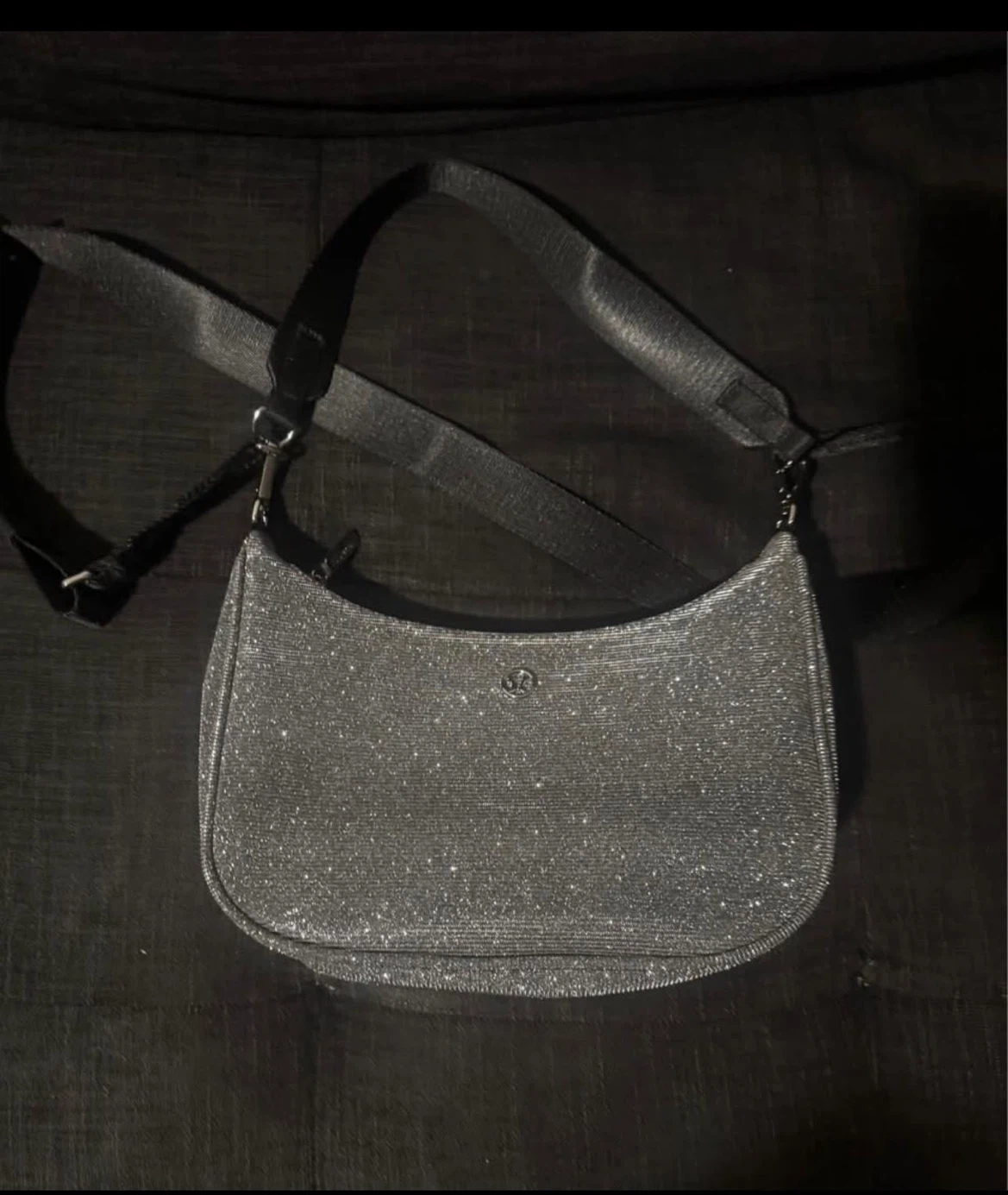 Lululemon Everywhere Belt Bag - Silver Sparkle