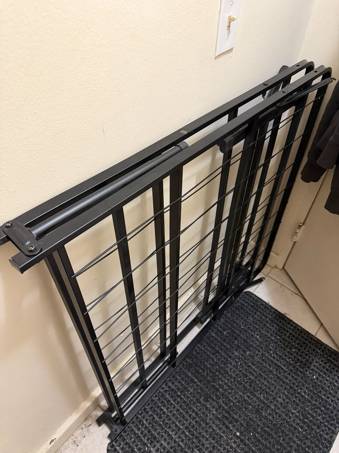 TWIN XL Metal Bedframe