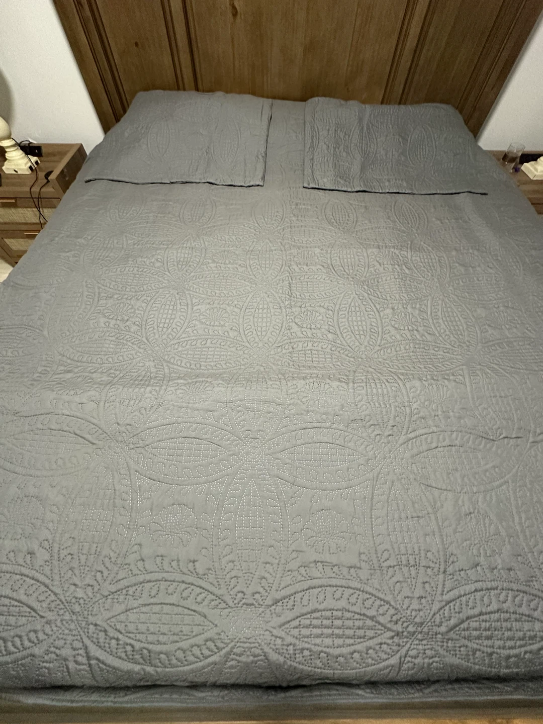 Queen Size Quilted Bedspread