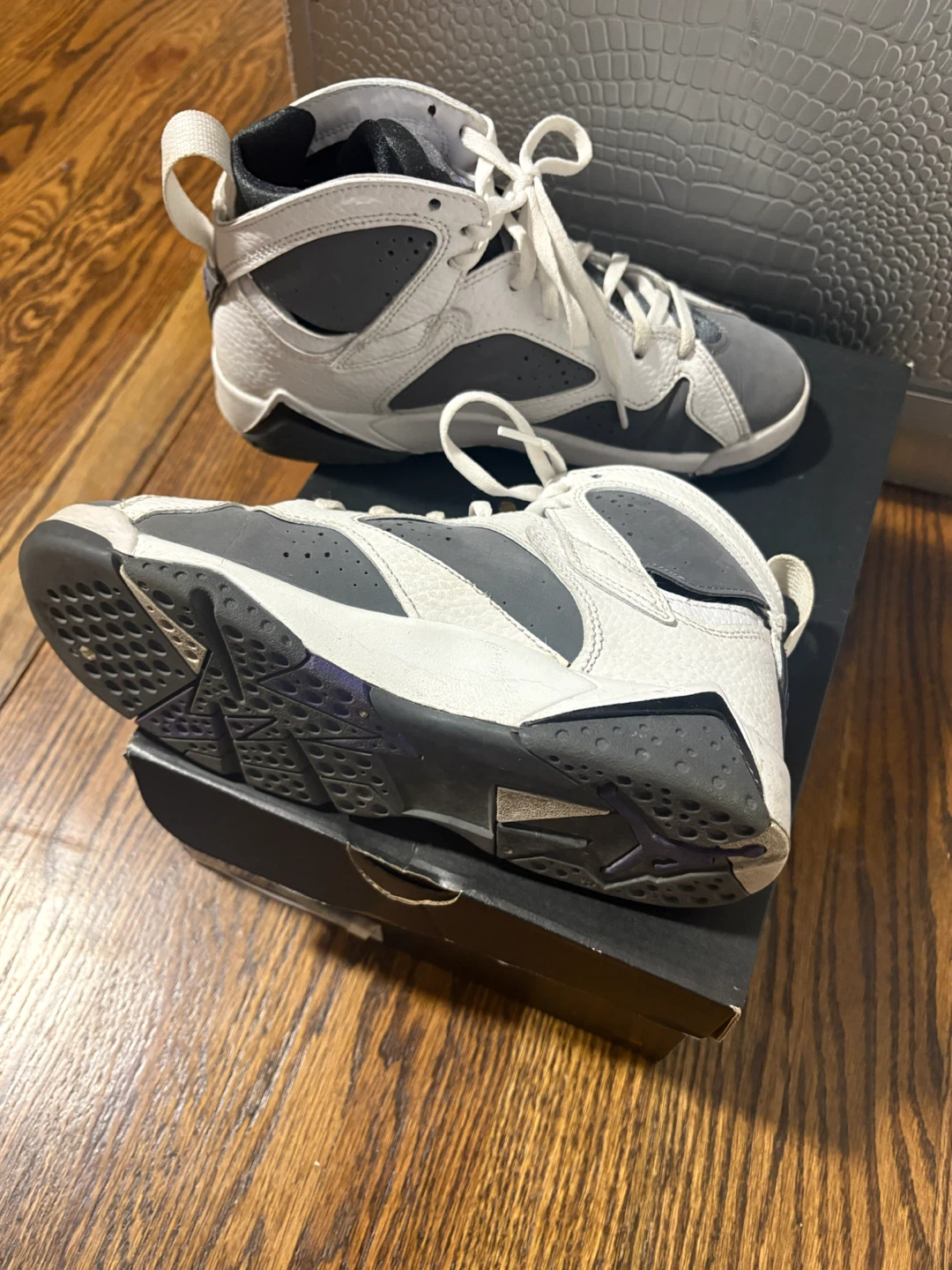 Jordan shoes - photo 2
