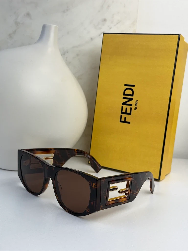 Fendi Sunglasses,No Box,Brand New - photo 2