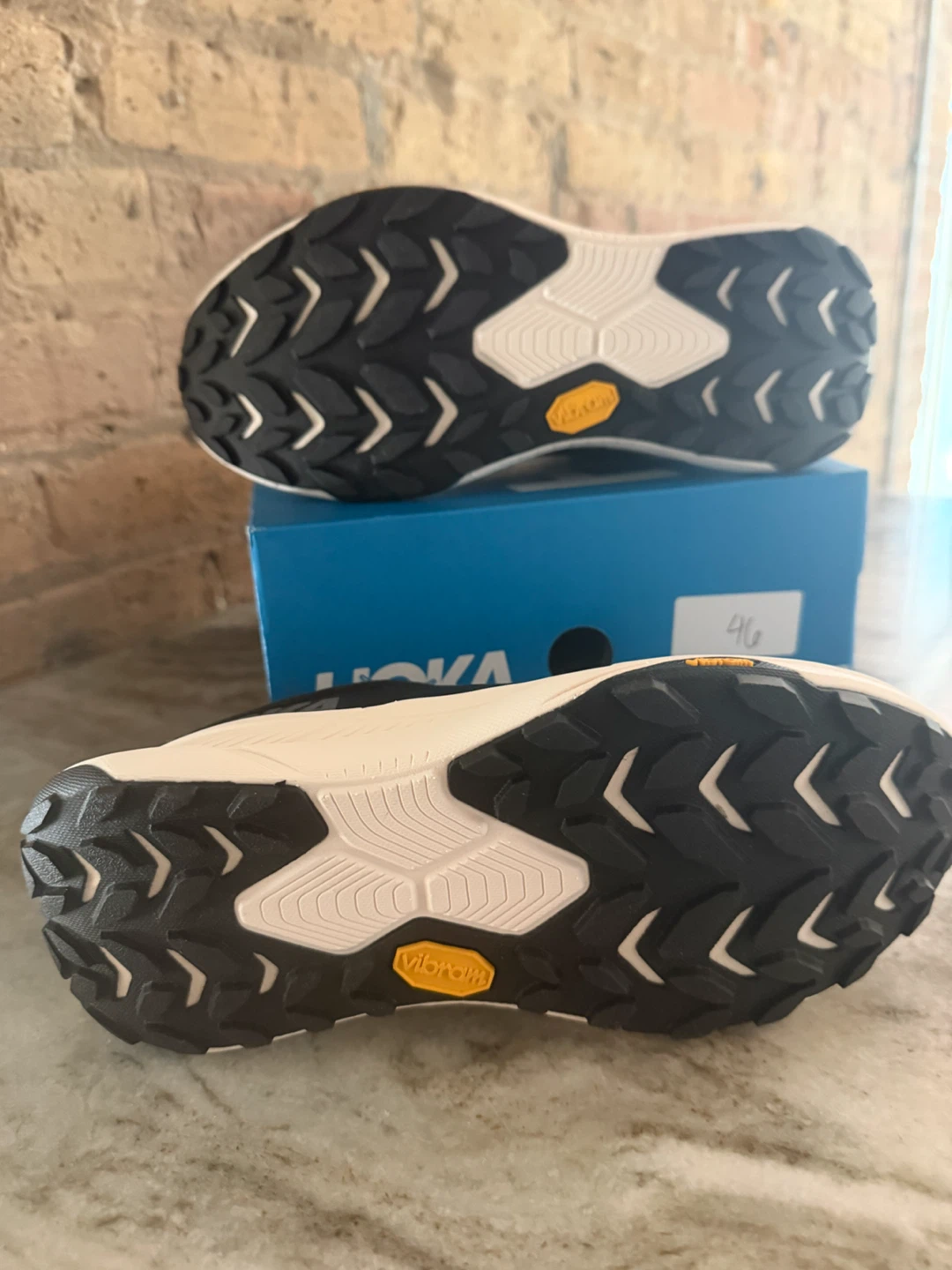 Brand new! Hoka W Transport Running Shoes Black size 6B - photo 4
