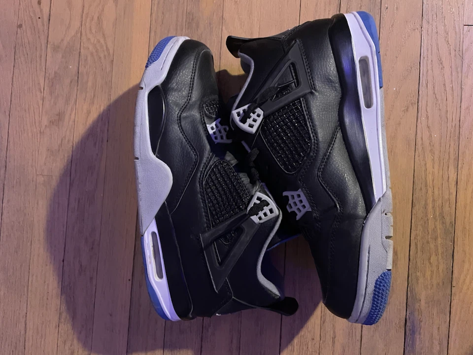 Air Jordan 4 Retro Shoes