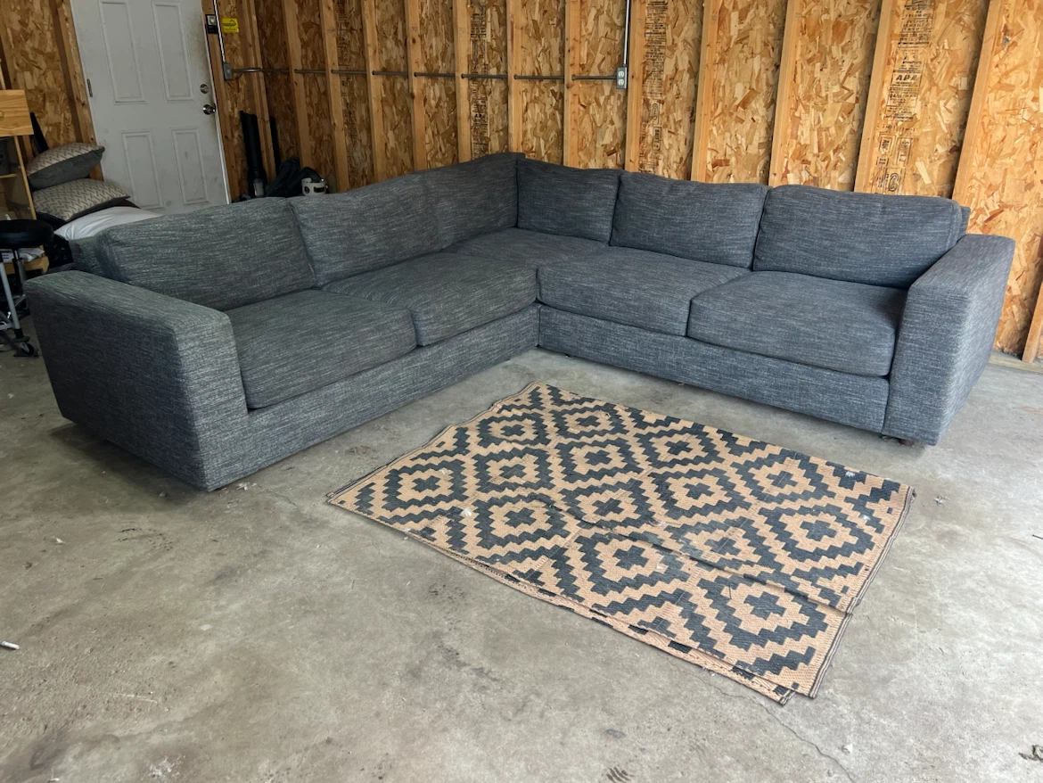 🚚FREE DELIVERY- West Elm Urban Sectional Sofa