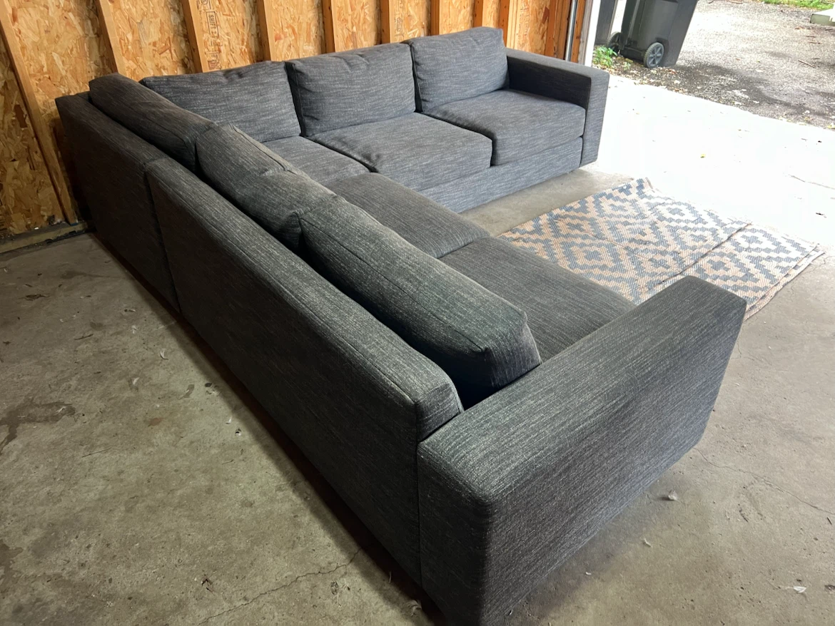🚚FREE DELIVERY- West Elm Urban Sectional Sofa - photo 5