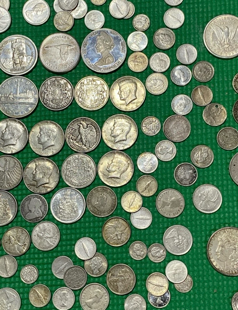 Mixed Lot of Assorted Coins - photo 2